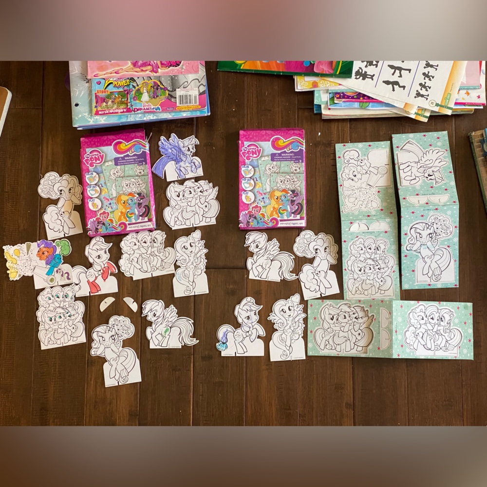 2 My Little Pony Pop-Outz Travel Kits